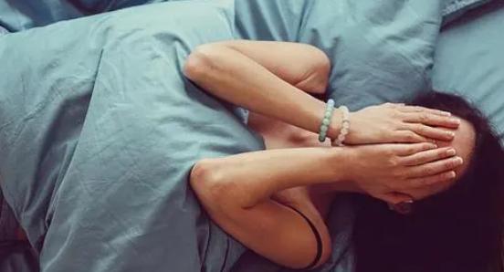 男子与女网友强行发生关系,到案后供述八次全都存在刻意隐瞒情况