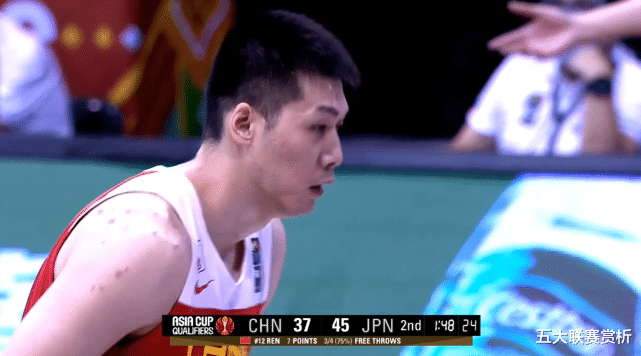 张本天杰|扛倒赵继伟，玩假摔！张本天杰死磕中国男篮，名记：为日本队卖命