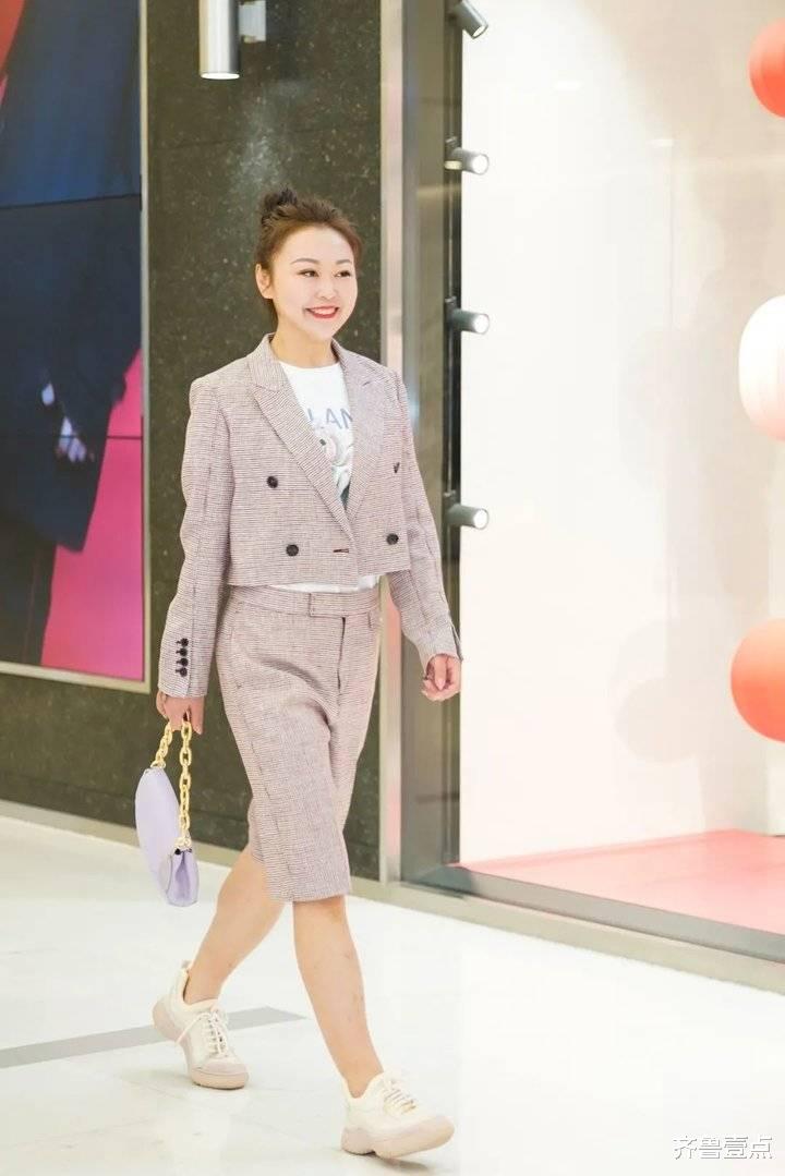 齐鲁壹点 银座“女王加冕日”完美收官！职场素人华丽蝶变迎来“高光时刻”