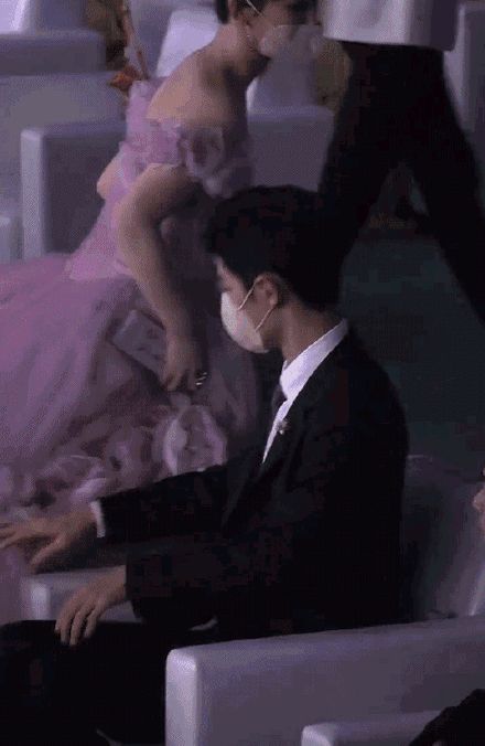 司雯嘉|他还是别出来祸害别人了吧！