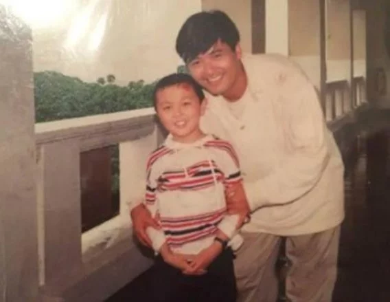 谢苗|他是李连杰“儿子”，因发哥而退圈，娶圣姑为妻后走上人生巅峰