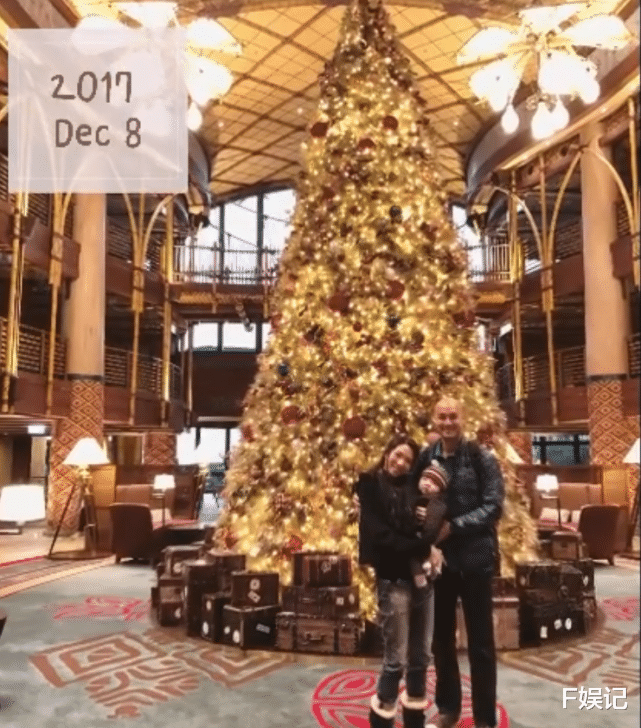 TVB|TVB女艺人晒夫妻恩爱合影庆结婚8周年 一家三口在家穿睡衣吃饭庆祝