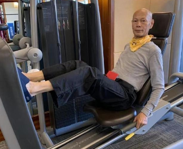 罗家英|74岁罗家英曝汪明荃控制欲强，遗憾一生无子，晚年病痛多经历坎坷