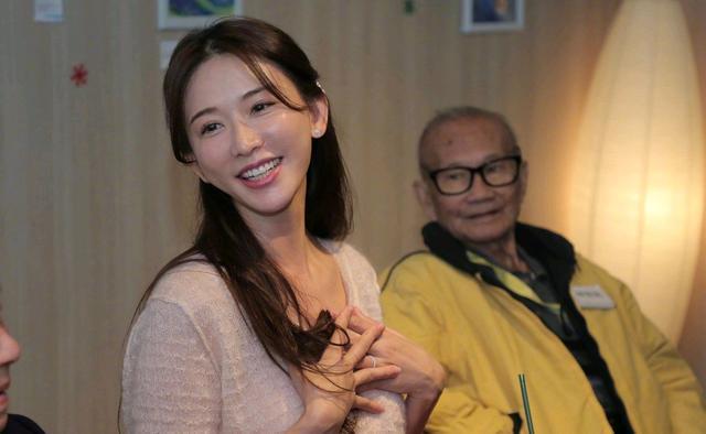 林志玲|林志玲被诊断出子宫癌？46岁的她近照曝光，看上去淑女范依然十足