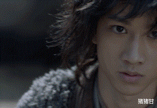 敖子逸|敖子逸哭戏被赞，肖战原声台词引争议，《斗罗大陆》16岁小孩赢了