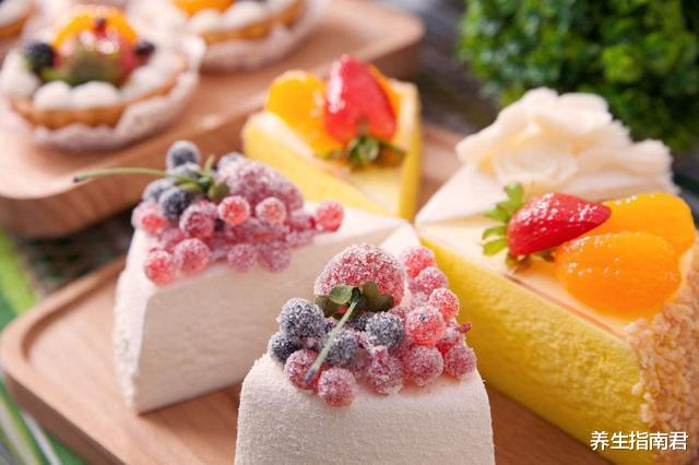 养生指南君|晚餐的4大禁忌，你中招了吗？把它们拉进晚餐黑名单！