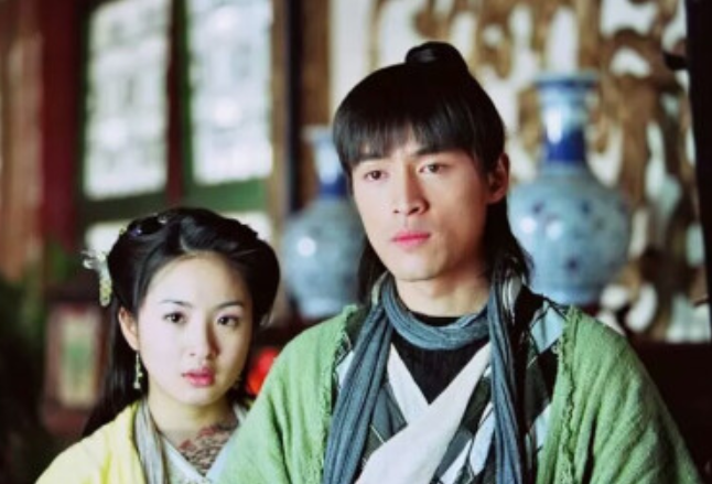 林依晨|“卑微贤妻”林依晨：错过胡歌，拒郑元畅，后嫁豪门成“傻”儿媳