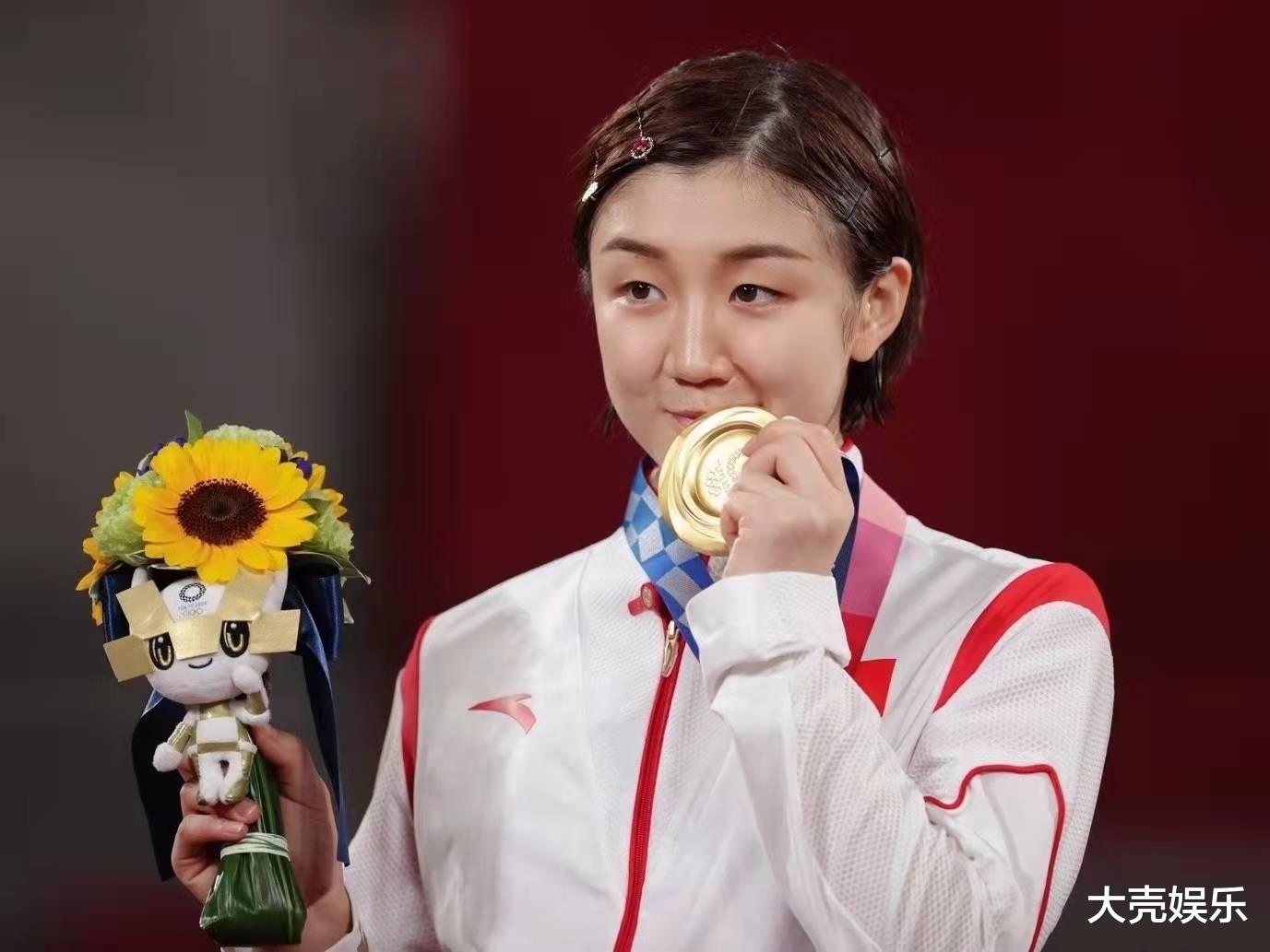 春晚|2022山东春晚再出新招，利用潍坊剪纸公布嘉宾阵容