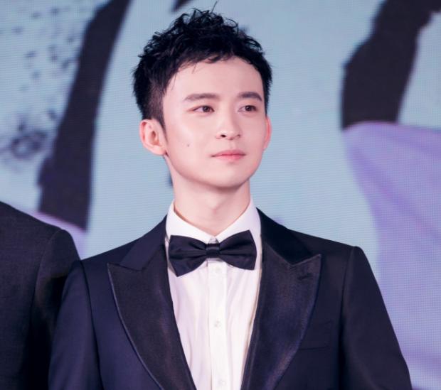 赵丽颖|《庆余年》导演放新招，邀请赵丽颖演网剧，网友：影帝视后都来了