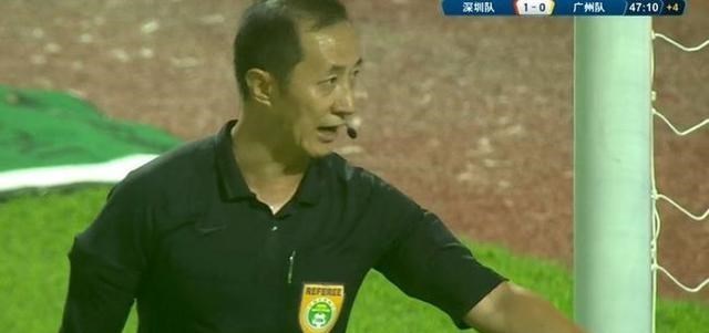 憨爸爸育儿|深圳胜恒大却迎坏消息：郜林或被处罚，中超8冠仿苏宁夺冠退出