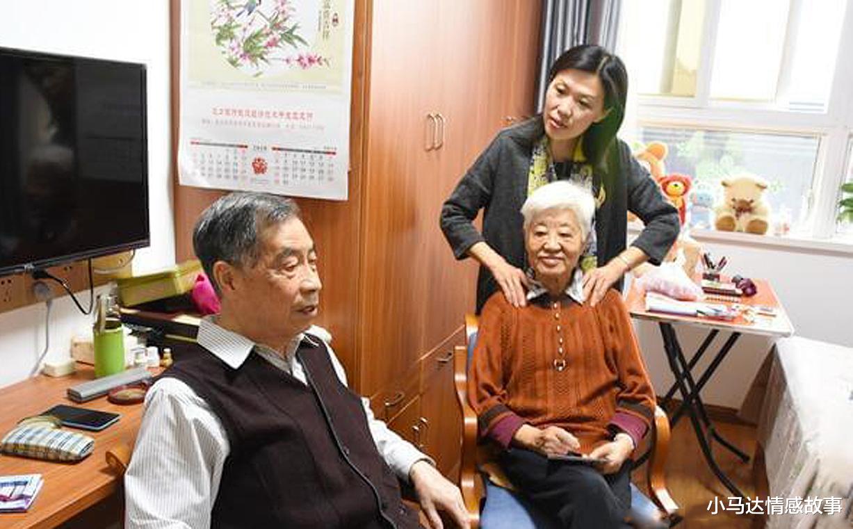 花钱请儿媳当保姆,71岁老人直言:每月4500元,比她进厂打工要好