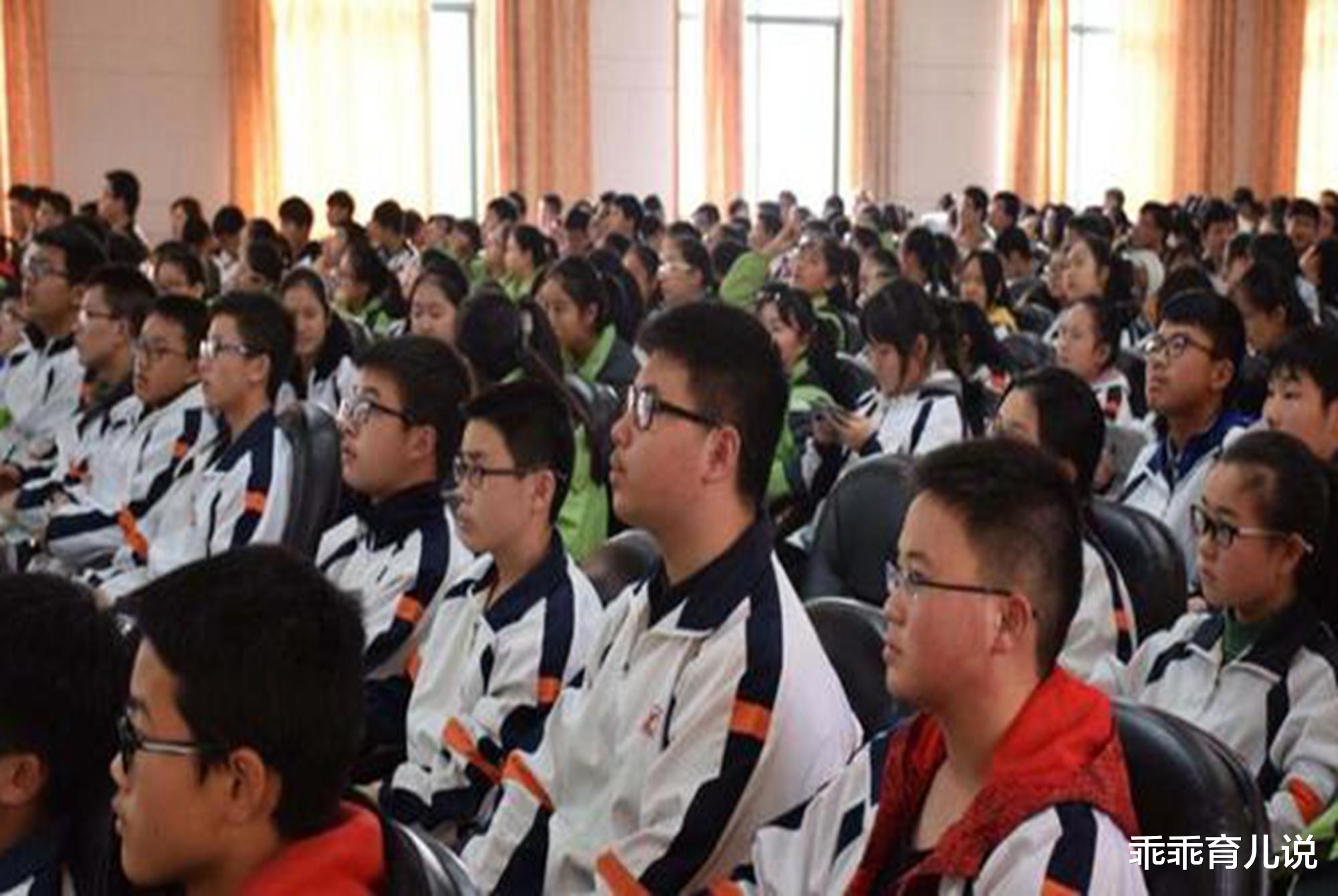 乖乖育儿说|“近视手术5分钟就完事儿？”青少年的近视无忧论，真的该扳一扳