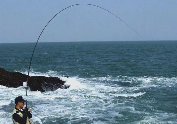 |海水钓技篇: 手把手带你认识浮游矶钓，钓鱼人必看！——盛世三渔