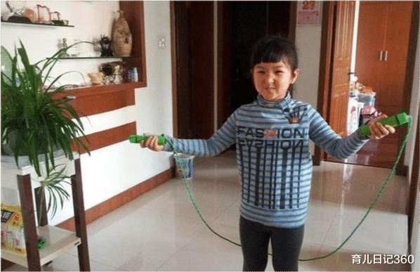 育儿日记360 9岁娃天天蹦跳，邻居不堪其扰买“震楼器”反击，宝妈才肯妥协