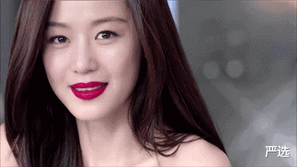 泰国的化妆技术有多强大?秒变白雪公主,网友:这是砌墙呢