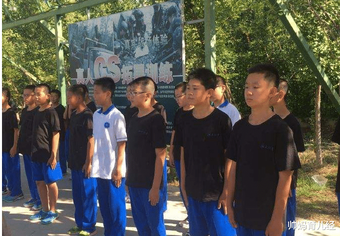 古装剧 初中发型有“新规定”，男生接受度高，女生说新发型有些“土”
