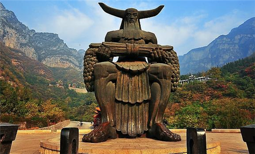 神农架发现灭绝50万年的“驴头狼”,它的出现,到底在警示什么?