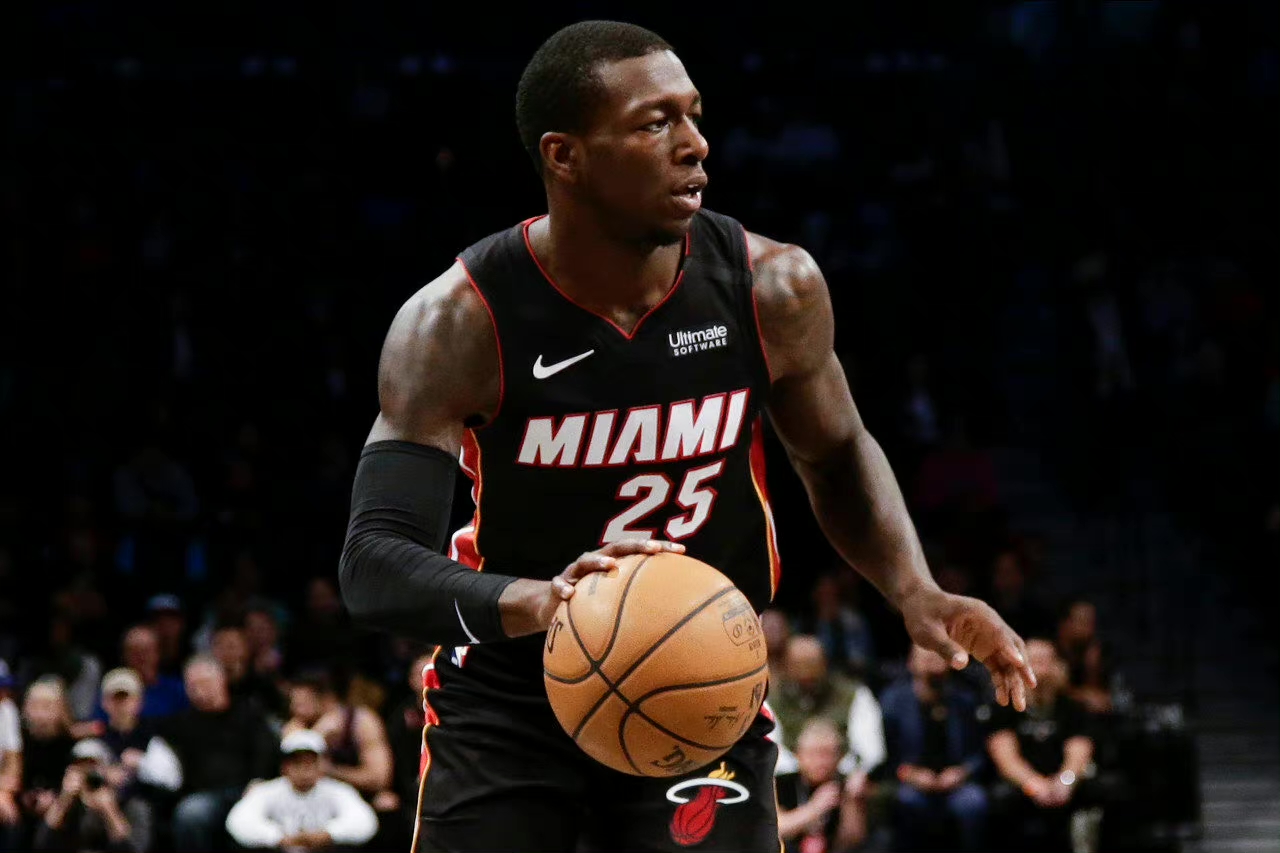 湖人队 湖人用3200万续约塔克的真相，他身上有一项技能，NBA没人能比得上