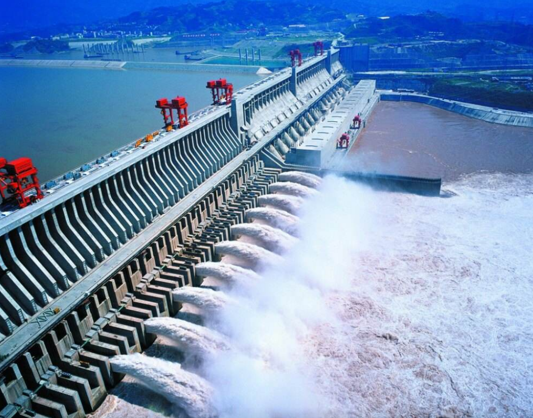 人类发明并修建了鱼梯,鱼梯到底是什么东西?今天算长见识了
