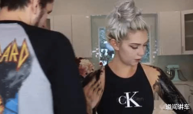 张根硕|男子将黑头面膜涂满全身,往下撕的一瞬间,想死的心都有了!