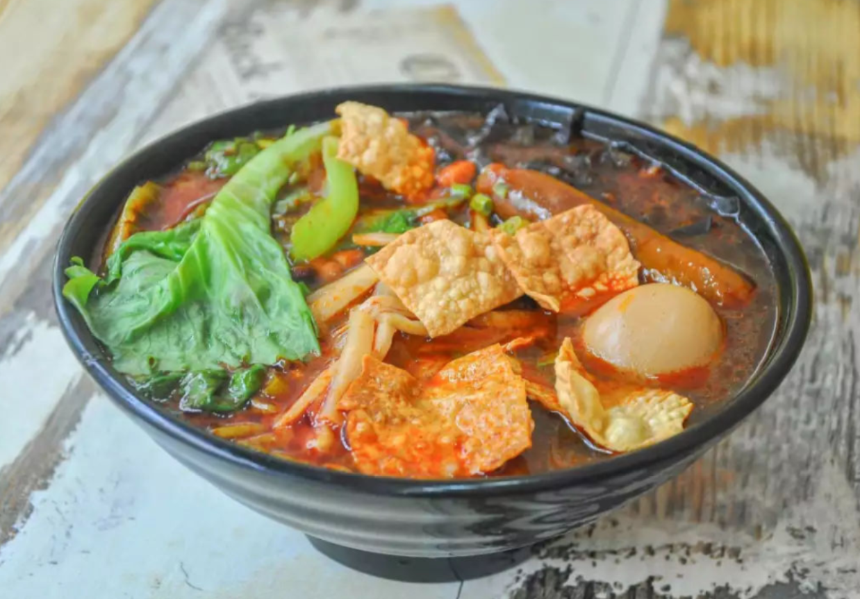 城市谈 广东一男子爱吃螺蛳粉,怀疑自己被拐卖,申请采血对比后在柳州找到亲生父母