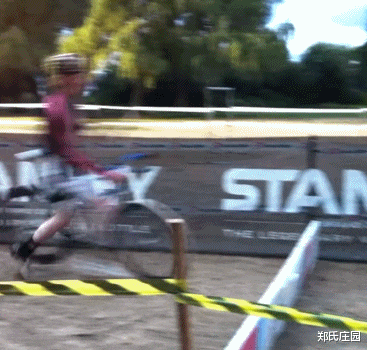 酒店卫生间开始有这种椅子了？这是用来干什么的？