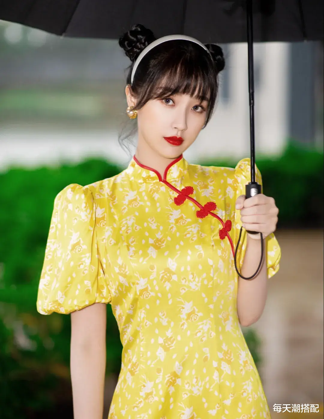 每天潮搭配|初秋第一条爆款裙，谁看了不说一句绝！