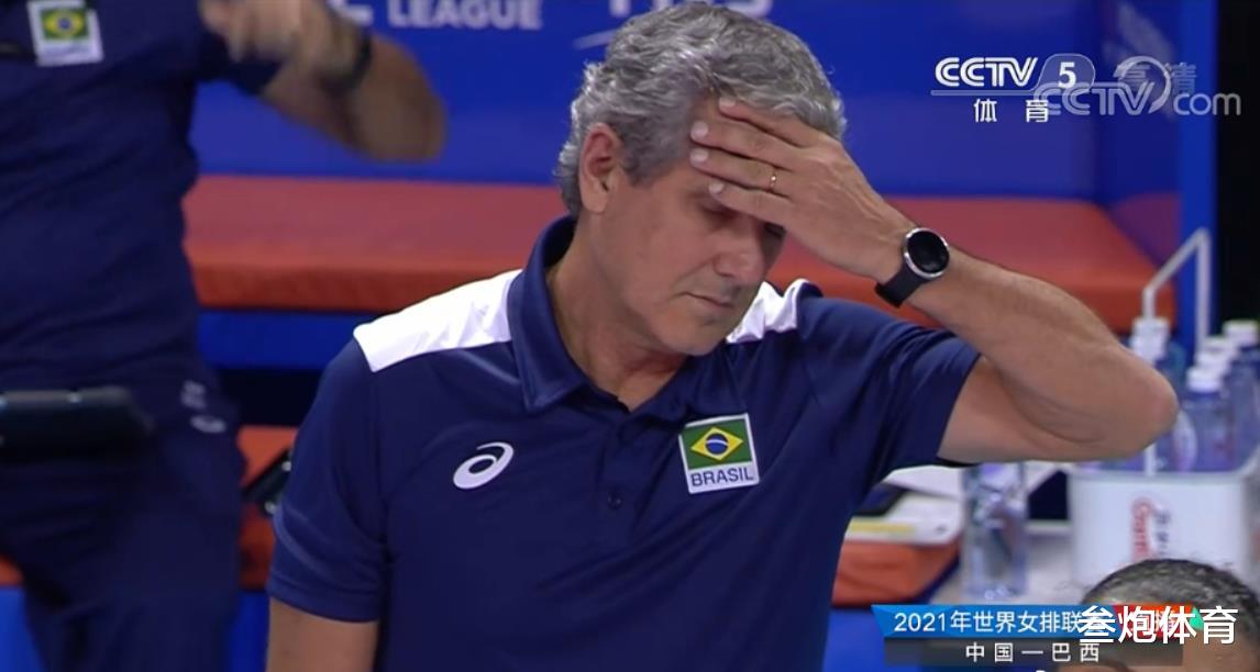 中國隊|終于贏了！中國女排3-2逆轉巴西，郎平兩眼放光，對手摸腦搖頭