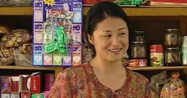 乡村爱情|17年前《乡村爱情》首场戏花絮曝光，刘能谢广坤消瘦，大脚好年轻