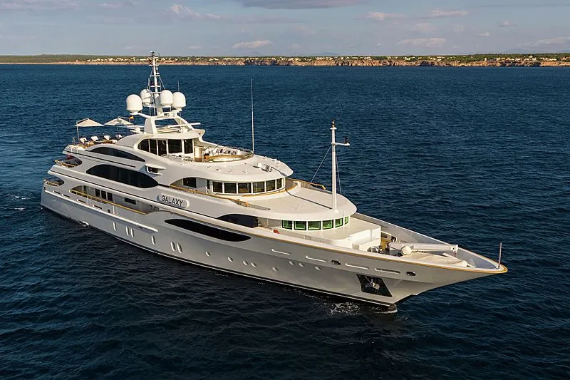 小三|贝索斯春风得意,跟小三女友秀恩爱:高调得不能再高调