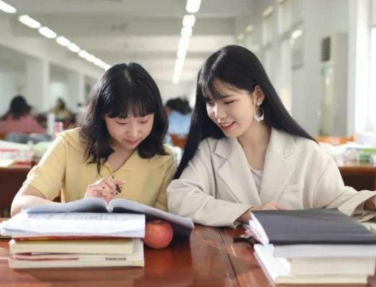 校花|北京卫视官宣新主持人,能力强还是中传校花,会不会是下一个春妮