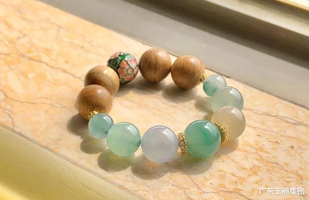 翡翠手串|翡翠手串 | 夏日妙物，清凉又好玩