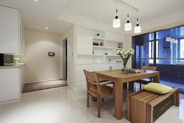 |低调小夫妻花50万装婚房！邻居串门才发现，玄关才最漂亮！