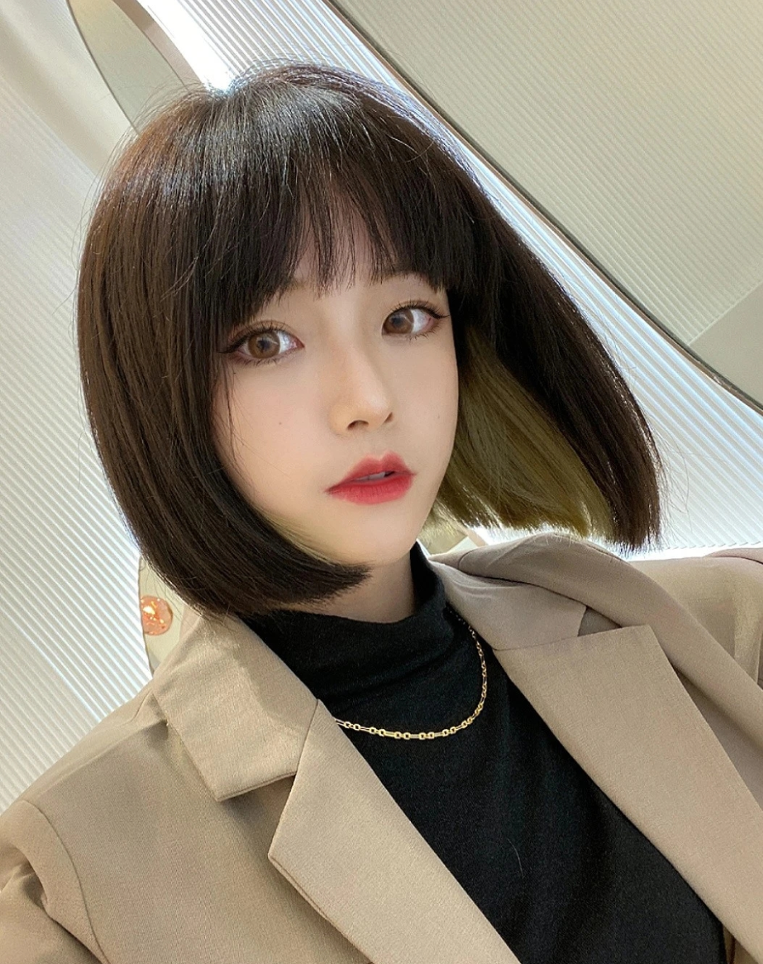 发型|2021换发型怕老气，来看看这15款，时尚瘦脸真洋气