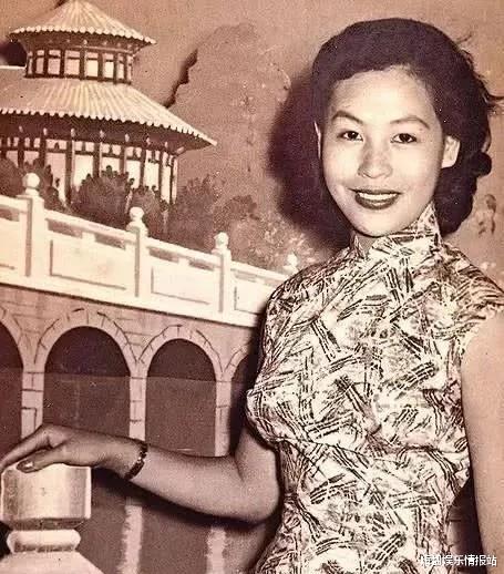 明星|88岁明星还开直播带货，老态难掩，网友留言惊呼这个妖怪是谁？