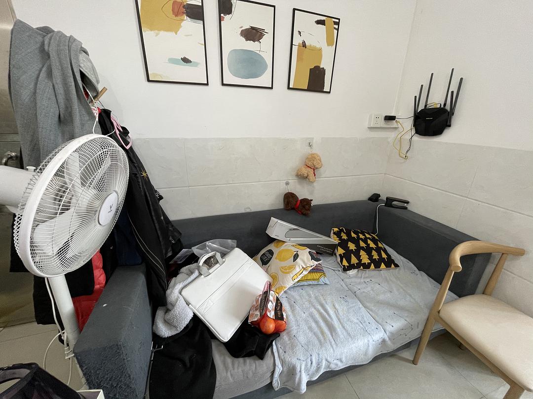 淘汰2种落地衣架后,终于收获实用次净衣架,现在家里真利落!