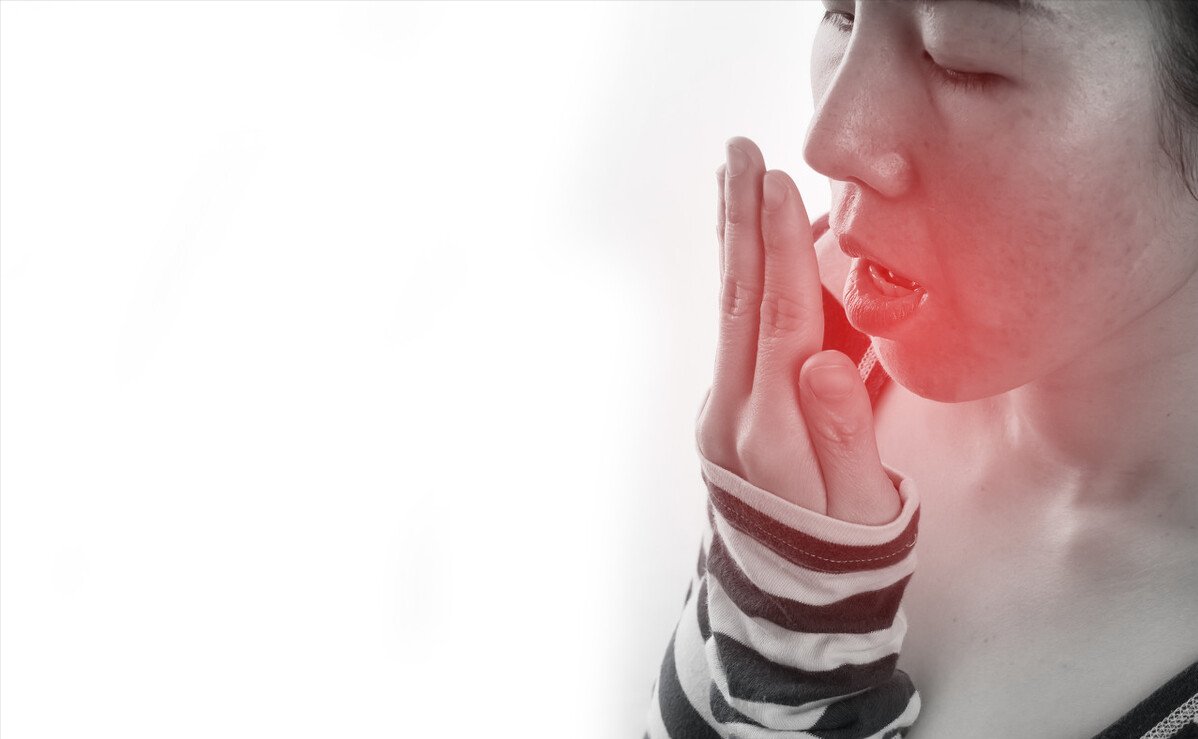 肝癌|48岁男子喝晕在厕所,确诊肝癌,医生:酒后3种现象,肝早已破败不堪