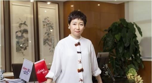 闲云谈 中国首富坐牢14年，留千亿公司，老婆独掌大局，起死回生，凭啥