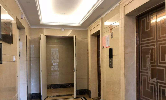 购房置业|“两梯四户”缺点明显，被许多人嫌弃，户主：多花钱还不省心