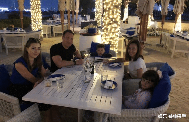 马雅舒|马雅舒老公46岁仍高大帅气，常晒与家人合影，和大女儿关系引关注
