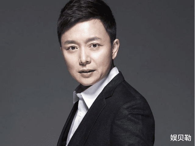 刘奕君|黄金配角刘奕君，在《扫黑风暴》终于成主角了，但是演了个寂寞