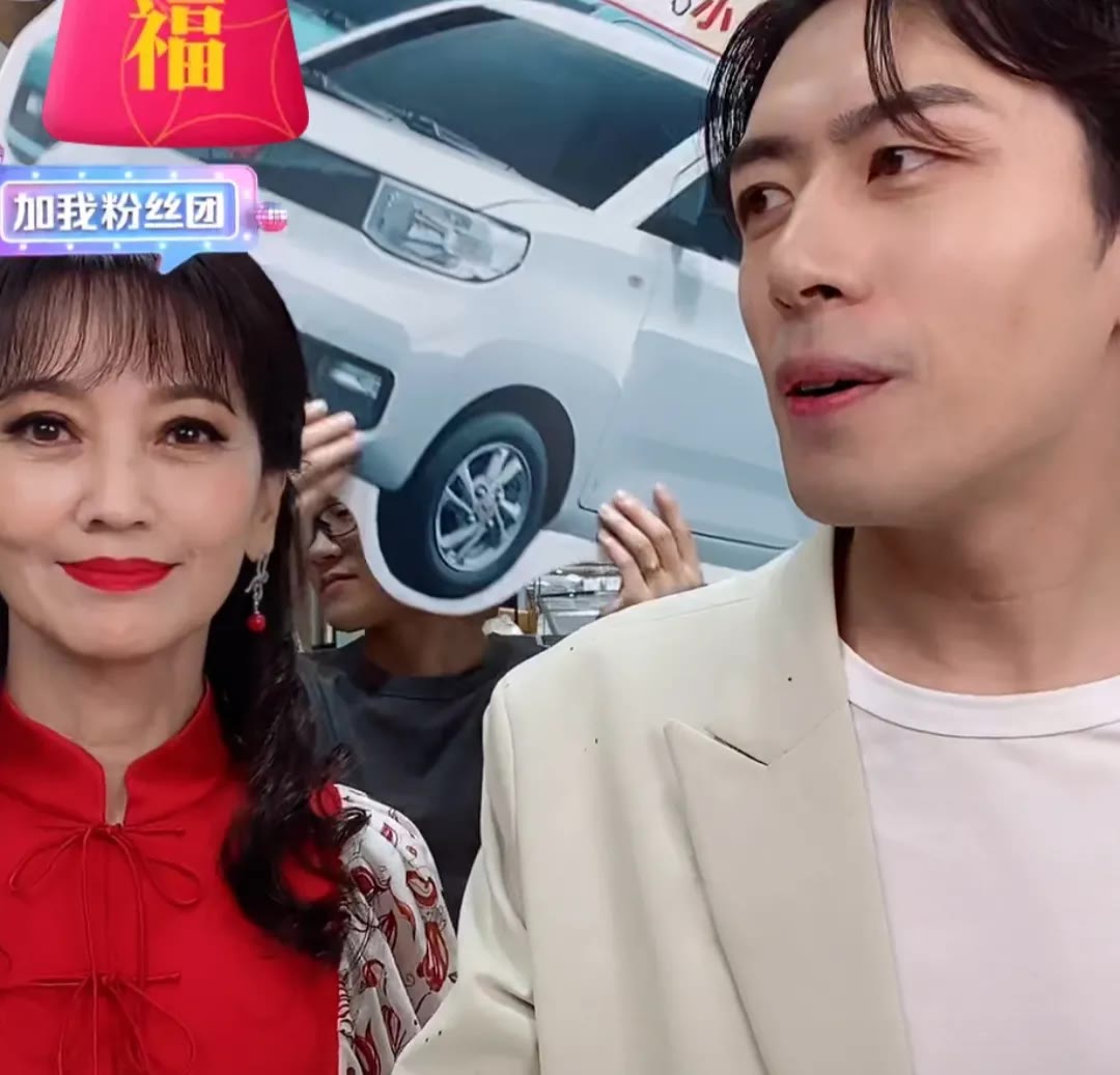 赵雅芝|67岁的赵雅芝，首次直播带货看，真的不是一般的尴尬