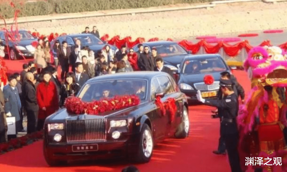 王菲|顾春芳:靠姿色混进上流社会,4年借了17亿,将自己伪装成女富豪