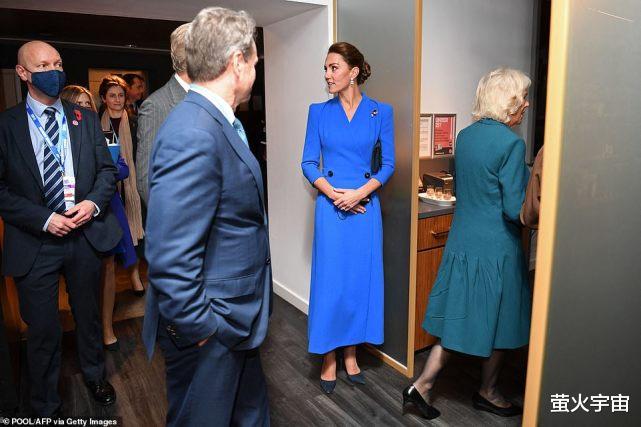 前行者|凯特威廉欢笑亮相，王妃数次手捂小腹，引发怀上四胎的猜测