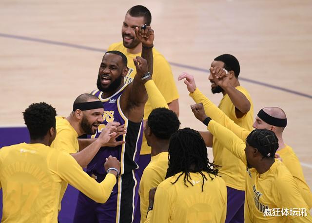 馬克·加索爾|16+10+7+19！湖人隊果然沒有選錯人，這下詹姆斯就偷著樂吧