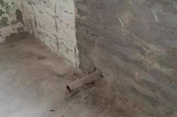 |老公嫌卧室“飘窗”占地，砸开后，才发现有问题！还好知道得早