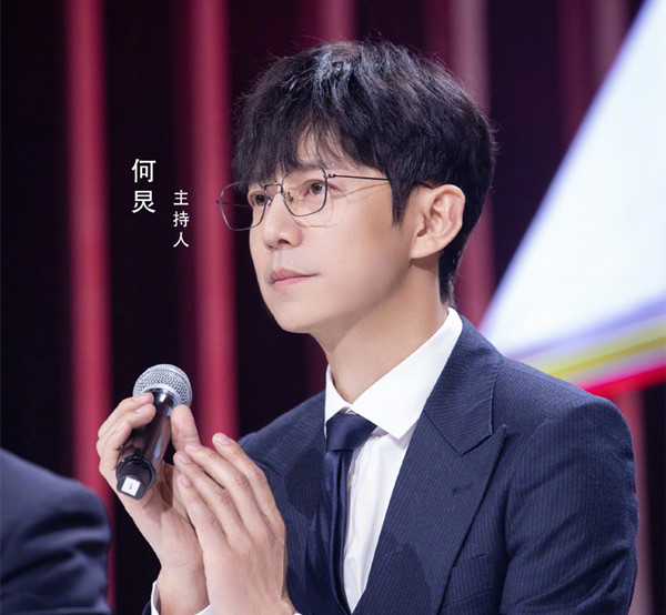 何炅|影视导演实名举报何炅，举报信已寄出，要求广电总局下令开除何炅