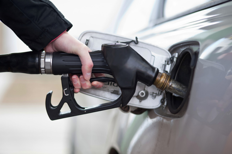 今日油價調整信息：歐佩克增產石油，加油站的汽油價格能降回3元嗎？-圖5