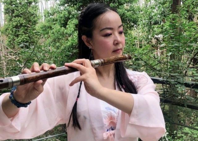 家中大小宝|《北京爱情故事》的编剧李亚玲，评论吴亦凡和都美竹：臭蛋与苍蝇