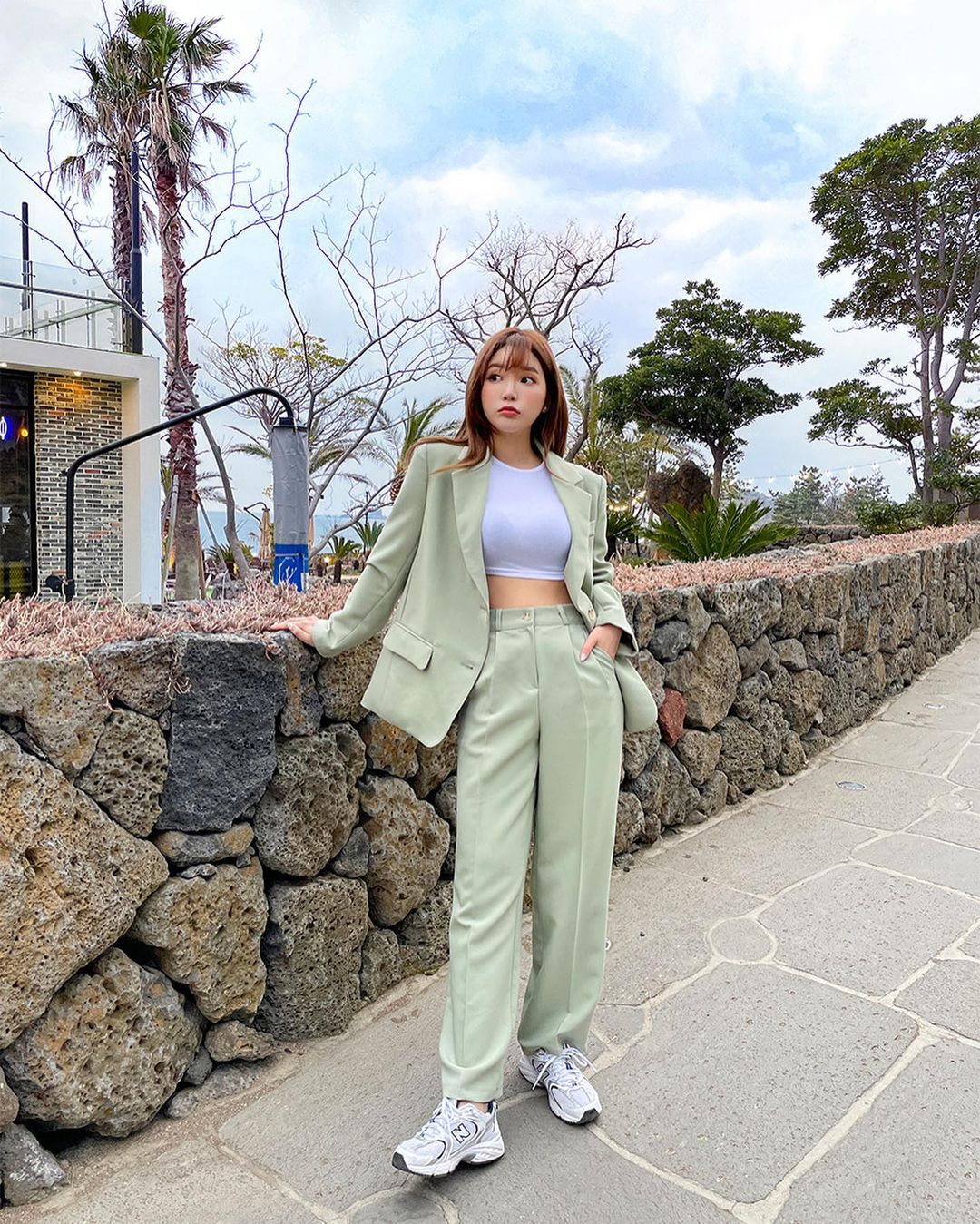 996|穿西装套装显气质的关键，在于整体配色的调和，秒变职场魅力女神